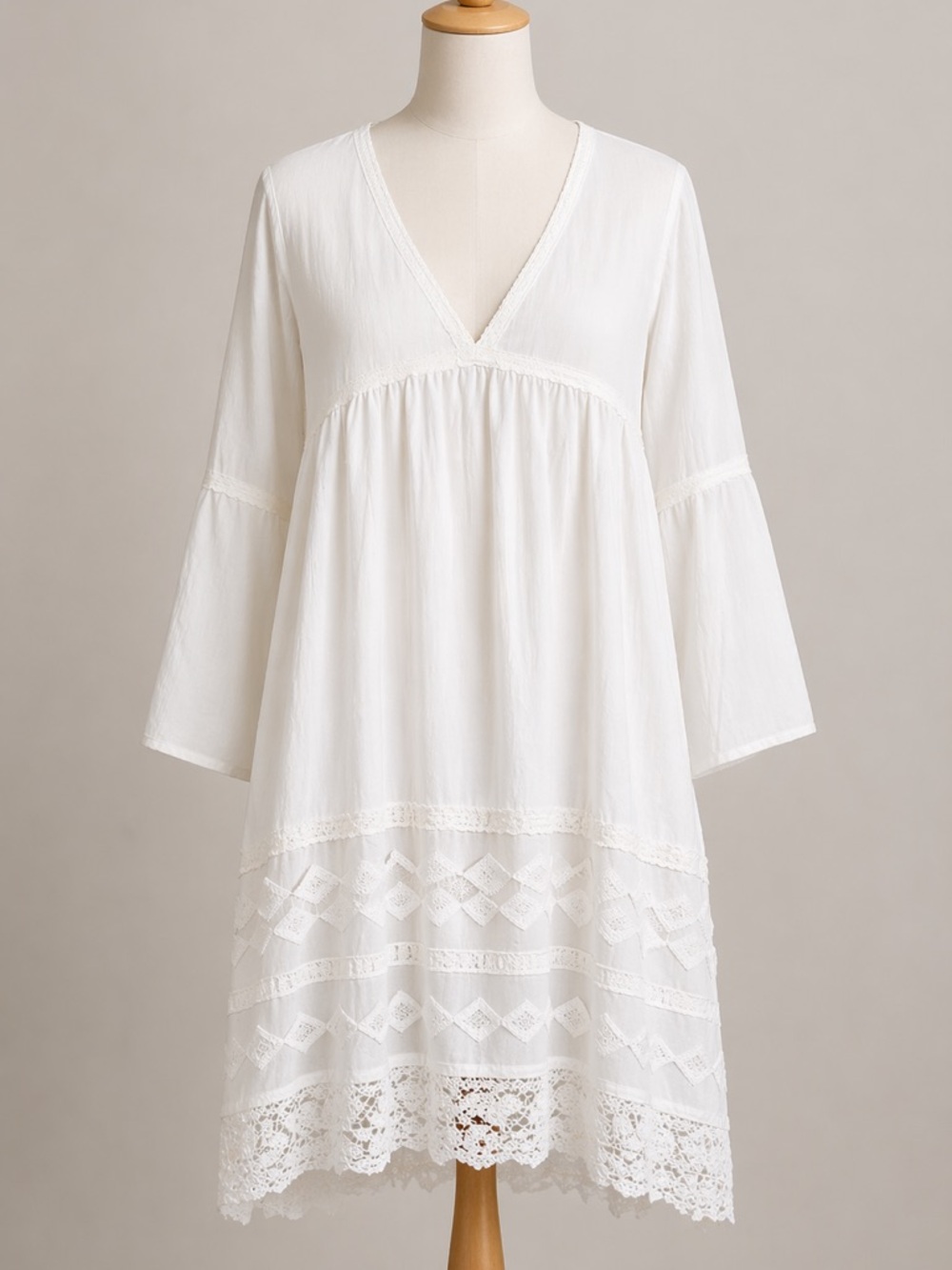Made With Love White Ruffle & Lace Lightweight Bell Sleeves V-Neck Dress Sm NWT